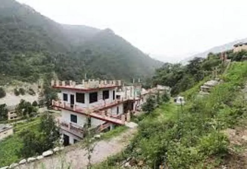 پانسیون Priyanshu Lodge