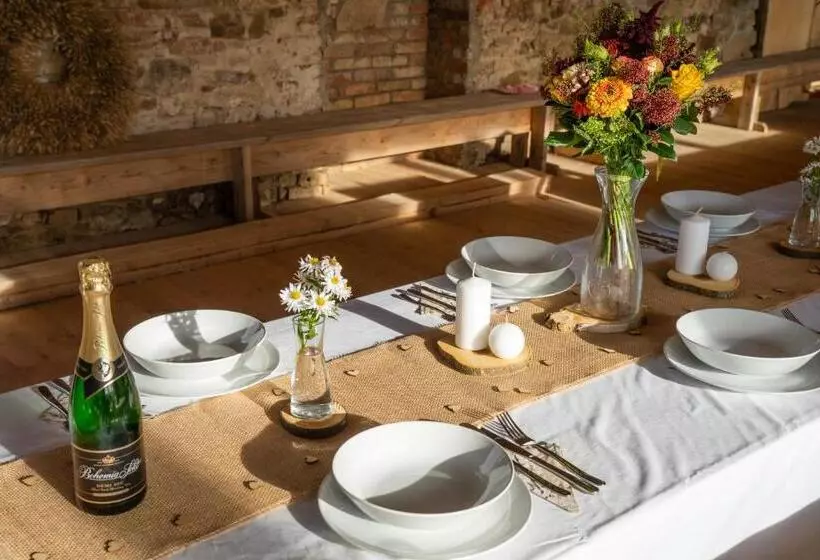 ペンション Zámeček Waldsteinovo Zátiší