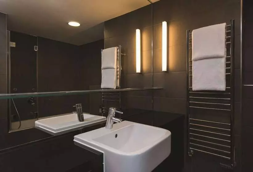 Adina Apartment Hotel Berlin Hackescher Markt