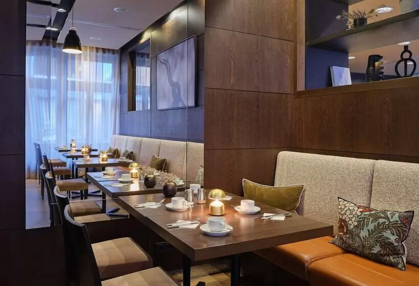 Adina Apartment Hotel Hamburg Michel