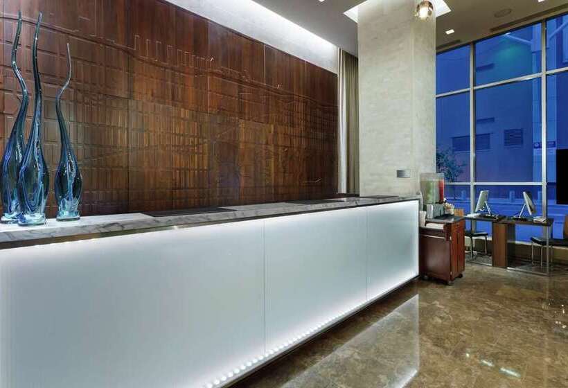 Distrikt Hotel New York City, Tapestry Collection By Hilton