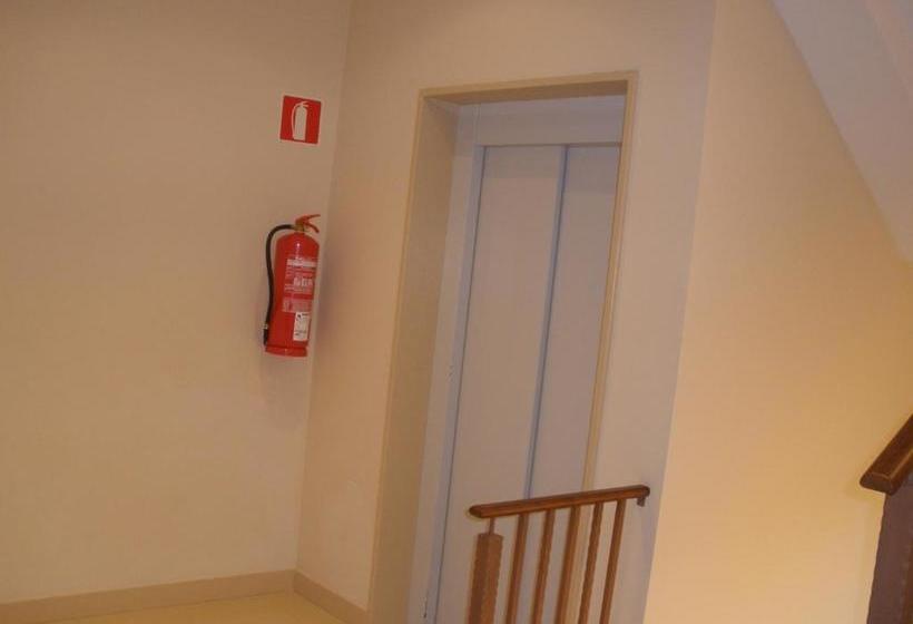 여관 Pensión Residencial Platas