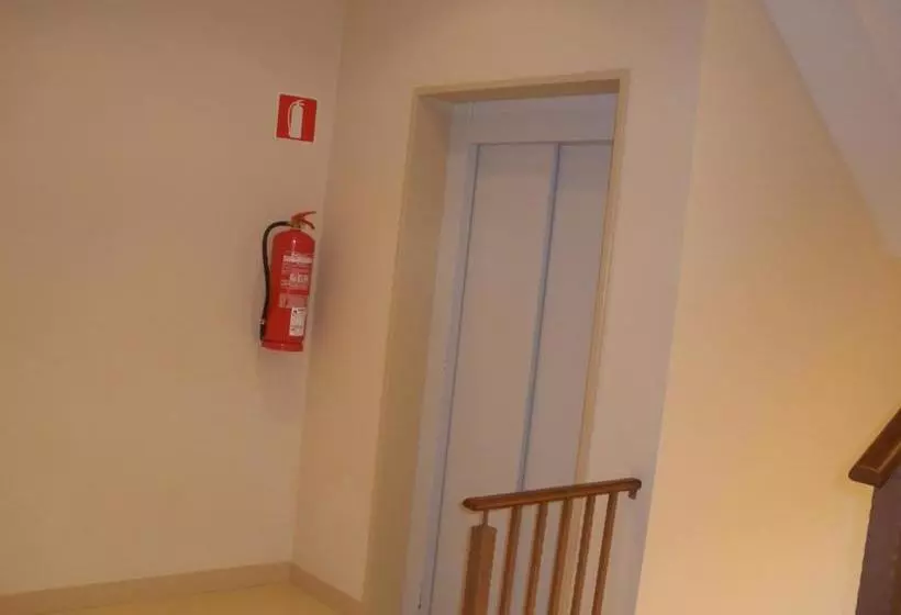 مسافرخانه Pensión Residencial Platas