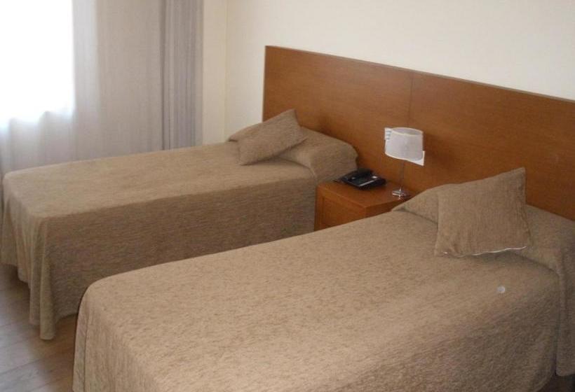 여관 Pensión Residencial Platas