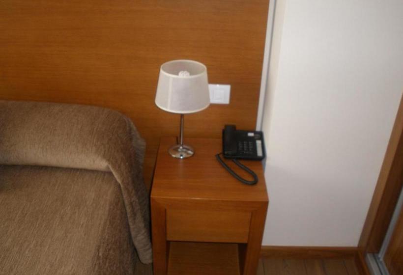 여관 Pensión Residencial Platas