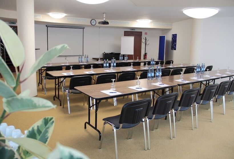 فندق Aurora Erlangen