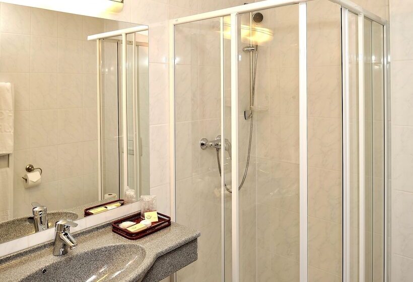 فندق Aurora Erlangen