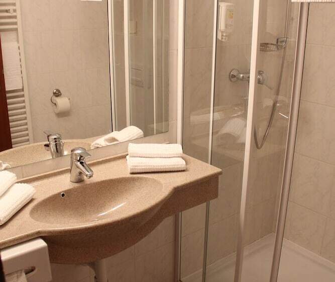 فندق Aurora Erlangen