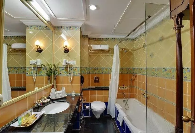 Отель Babylon International