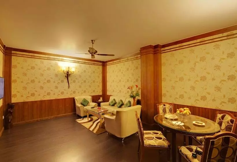 Отель Babylon International