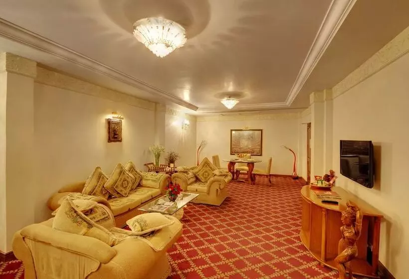 Отель Babylon International