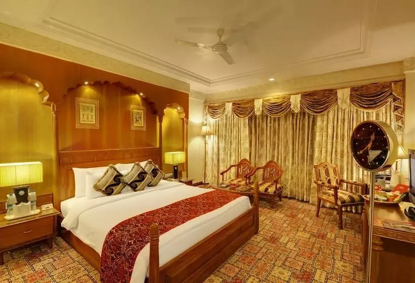 Отель Babylon International