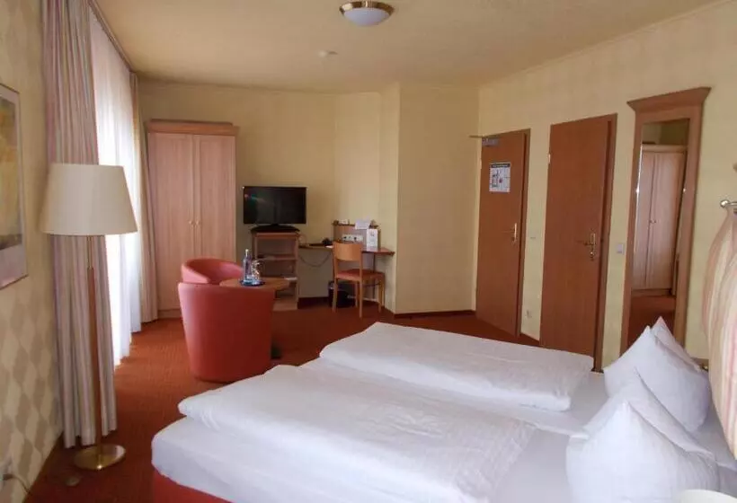 ホテル Berg Gasthof Honigbrunnen