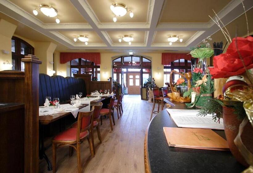 فندق Berg Gasthof Honigbrunnen