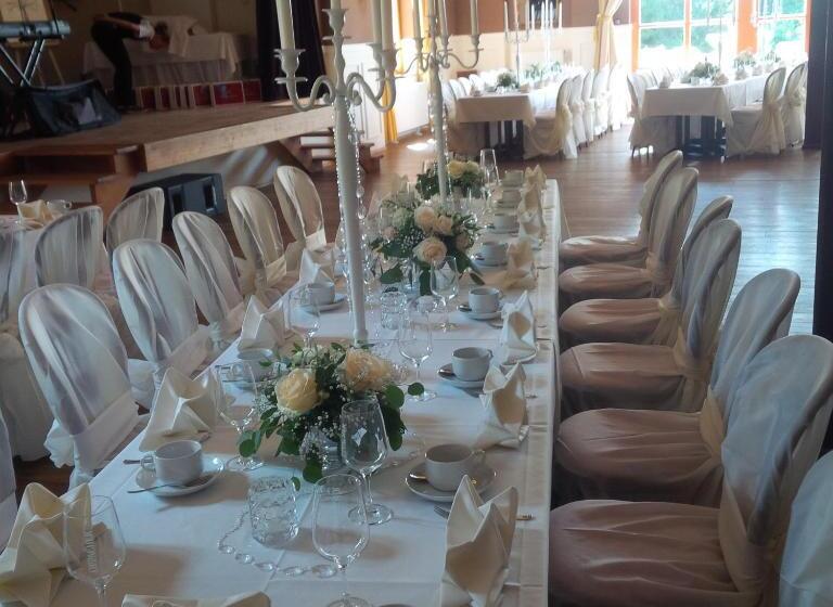 فندق Berg Gasthof Honigbrunnen