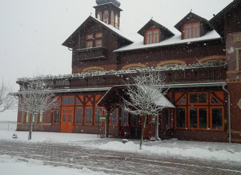 فندق Berg Gasthof Honigbrunnen