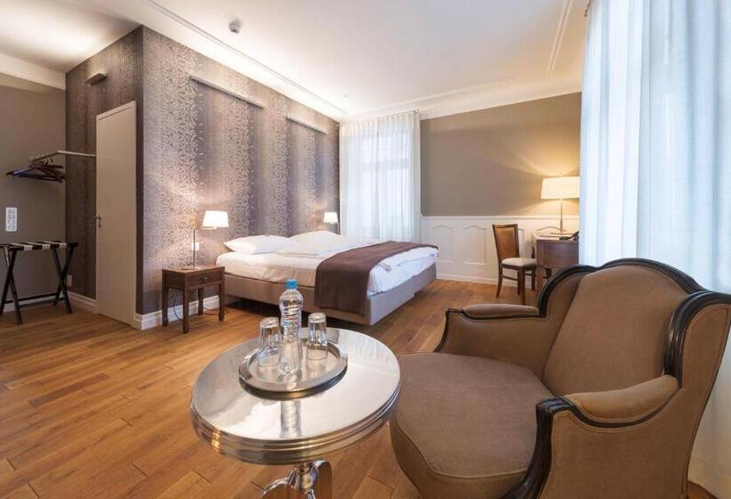 בית מלון כפרי Blue City Boutique