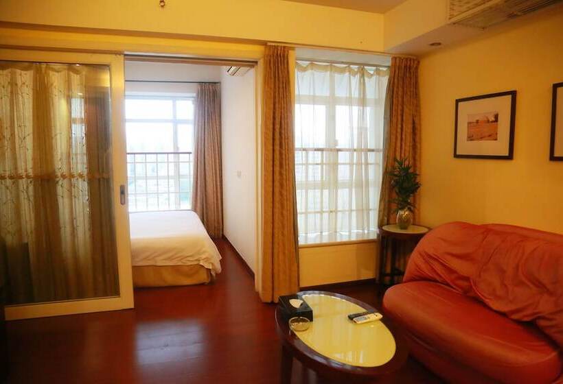 בית מלון כפרי Chicago Suites International