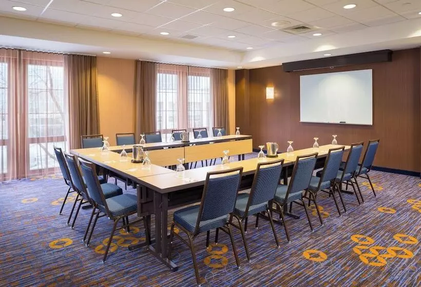 هتل Courtyard Providence Downtown