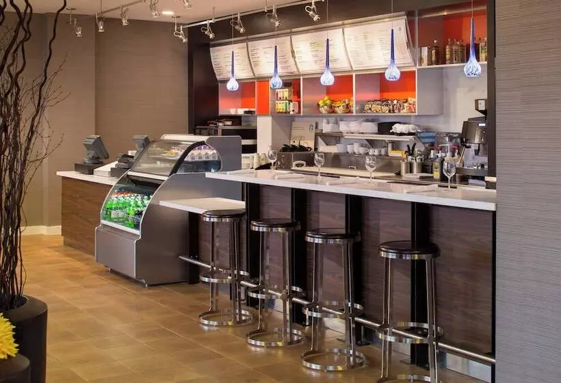 هتل Courtyard Providence Downtown