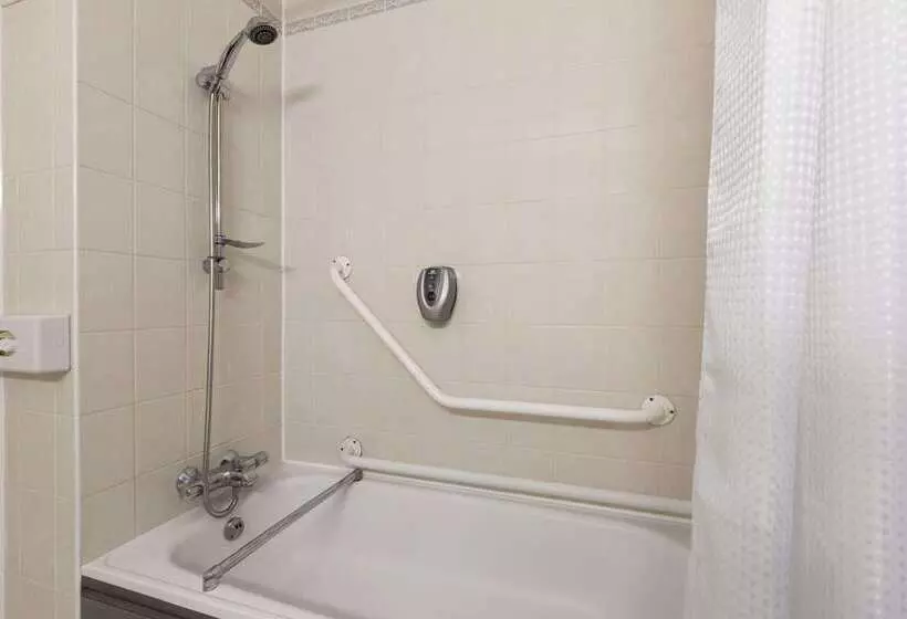 فندق Days Inn Maidstone