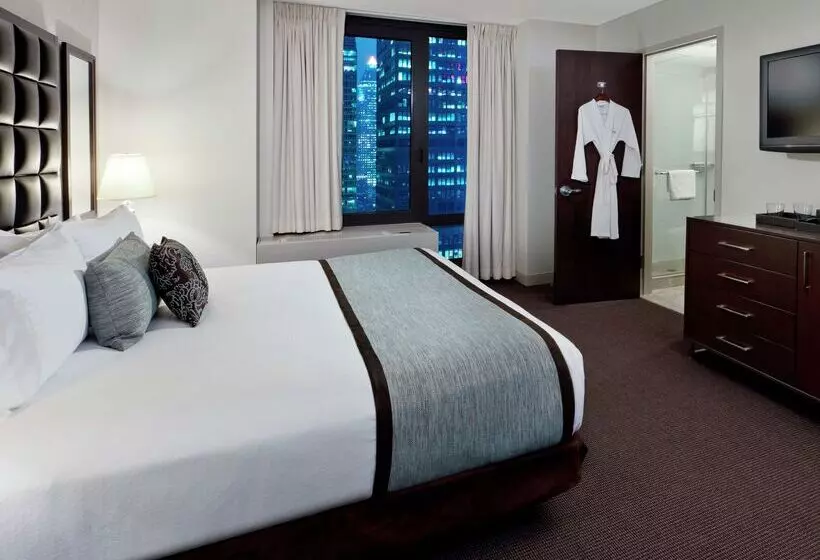 Distrikt Hotel New York City, Tapestry Collection By Hilton