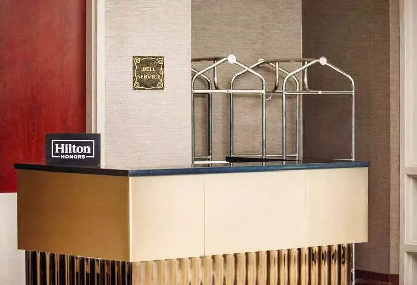 ホテル Embassy Suites By Hilton Huntsville