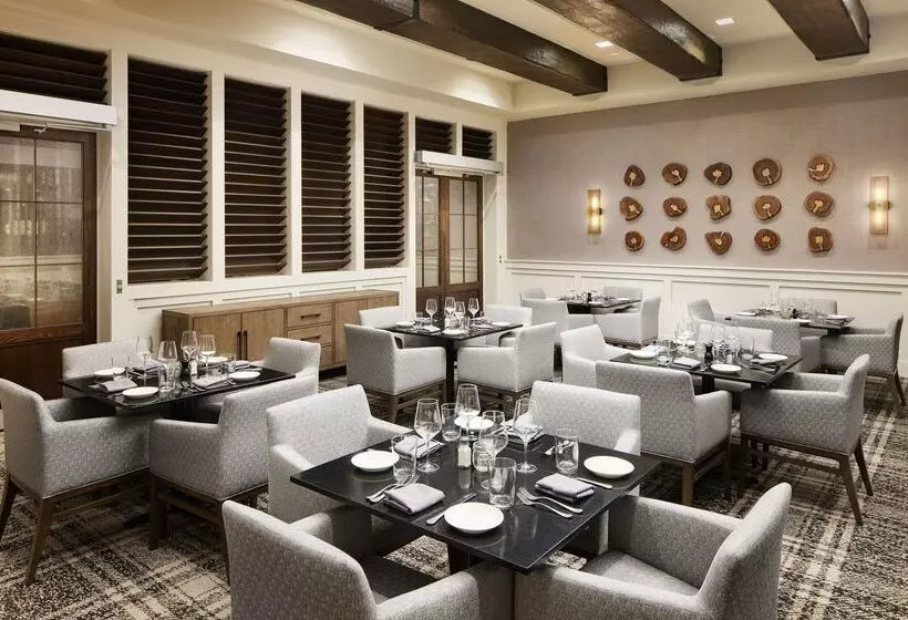 ホテル Embassy Suites By Hilton Huntsville