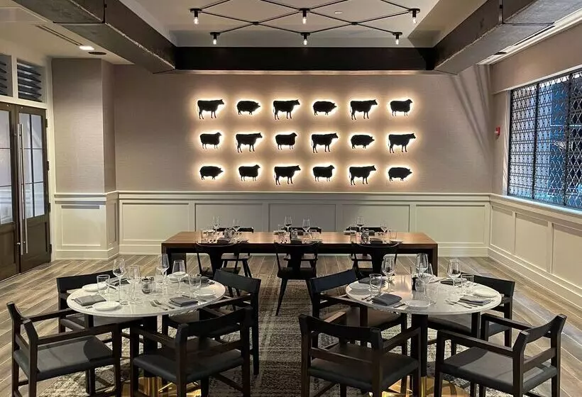 ホテル Embassy Suites By Hilton Huntsville