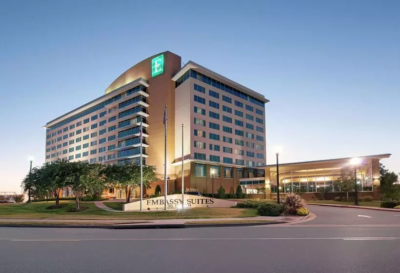ホテル Embassy Suites By Hilton Huntsville