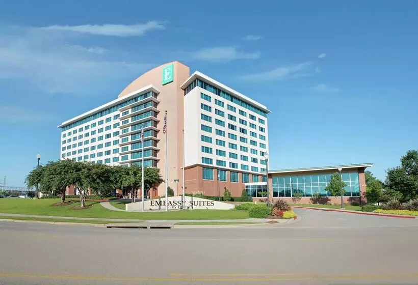 ホテル Embassy Suites By Hilton Huntsville