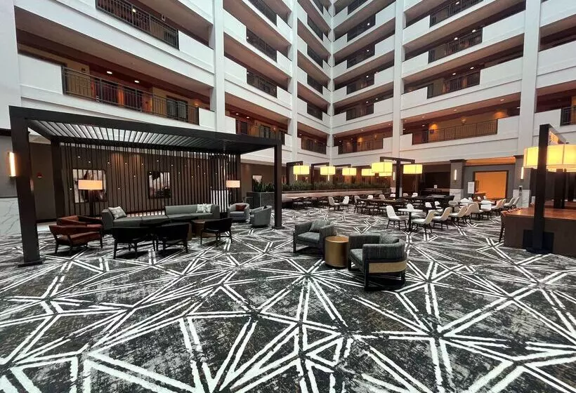 ホテル Embassy Suites By Hilton Huntsville