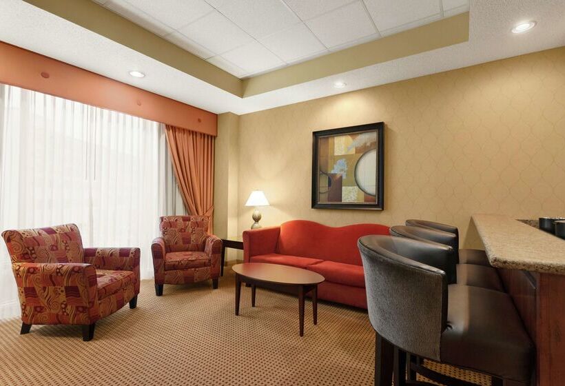 فندق Embassy Suites By Hilton Huntsville