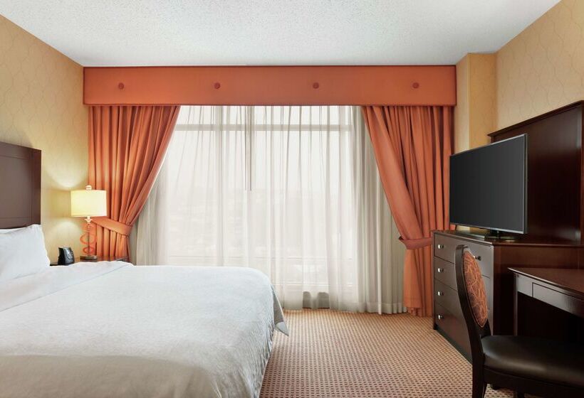 فندق Embassy Suites By Hilton Huntsville