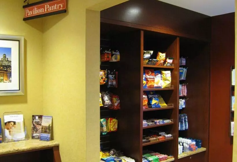 هتل Hilton Garden Inn Albany Medical Center