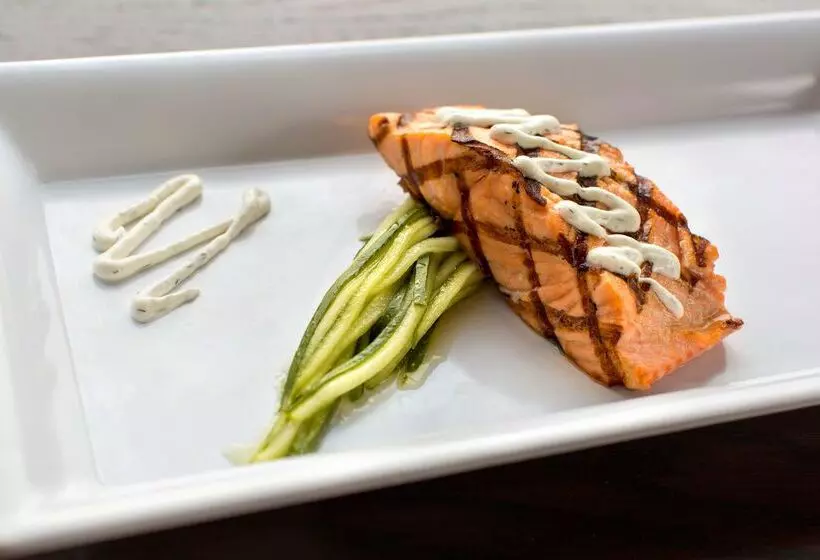 هتل Hilton Garden Inn Albany Medical Center