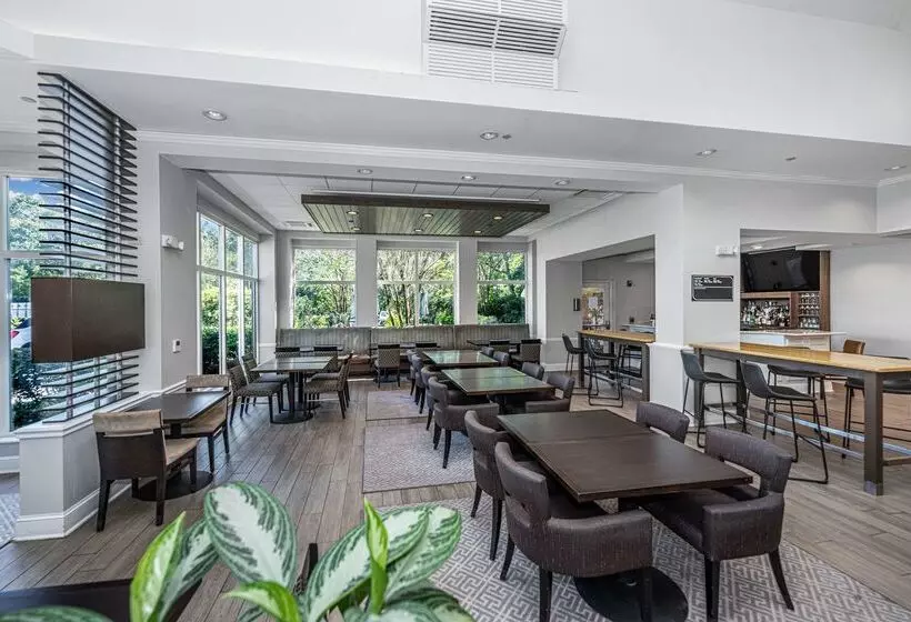 هتل Hilton Garden Inn Charleston Airport