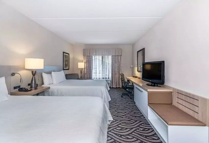 هتل Hilton Garden Inn Charleston Airport