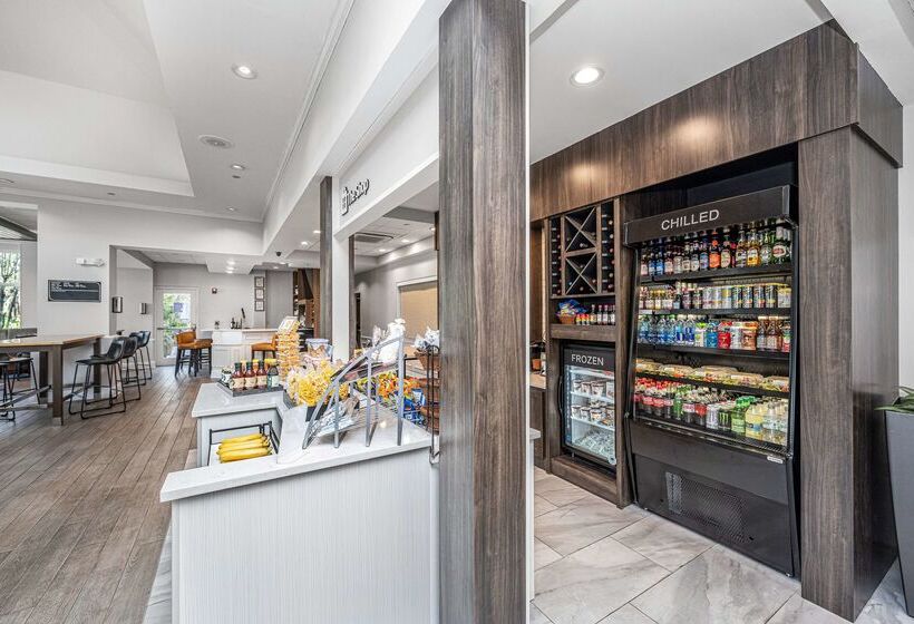 בית מלון כפרי Hilton Garden Inn Charleston Airport