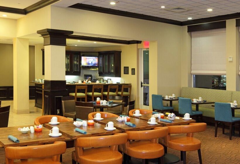 בית מלון כפרי Hilton Garden Inn Frederick