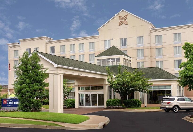 בית מלון כפרי Hilton Garden Inn Frederick