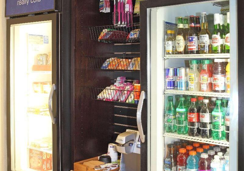 בית מלון כפרי Hilton Garden Inn Frederick