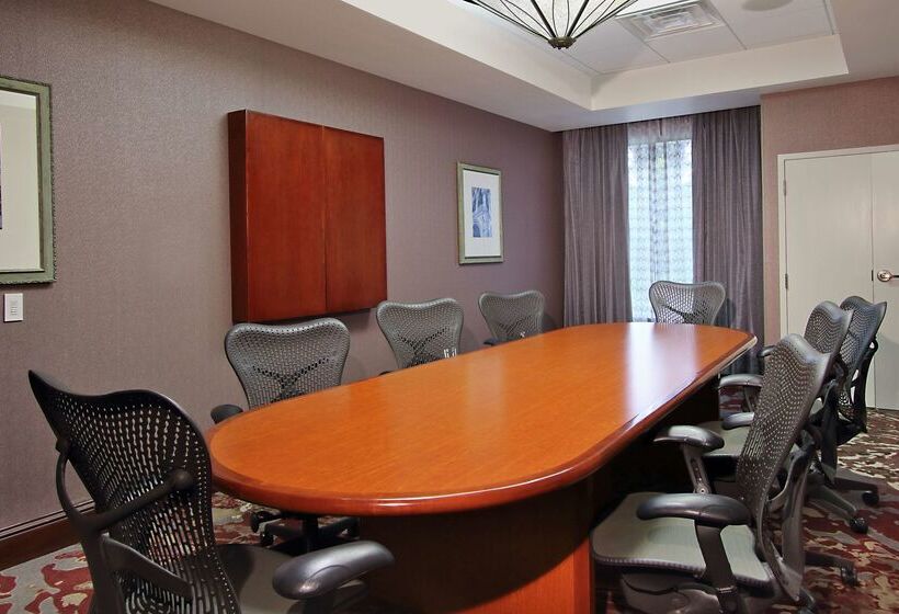 酒店 Hilton Garden Inn Sonoma County Airport