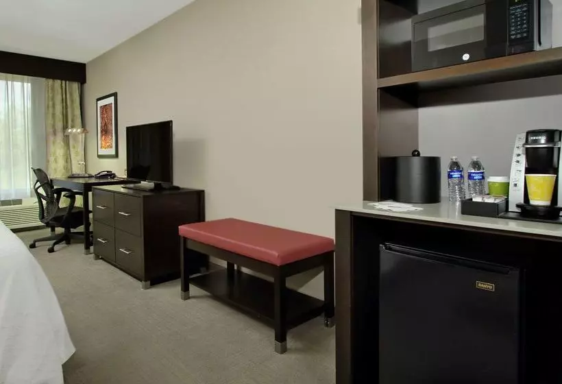 בית מלון כפרי Hilton Garden Inn Sonoma County Airport