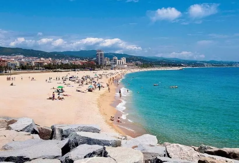 Отель Ibis Barcelona Plaza Glòries 22@