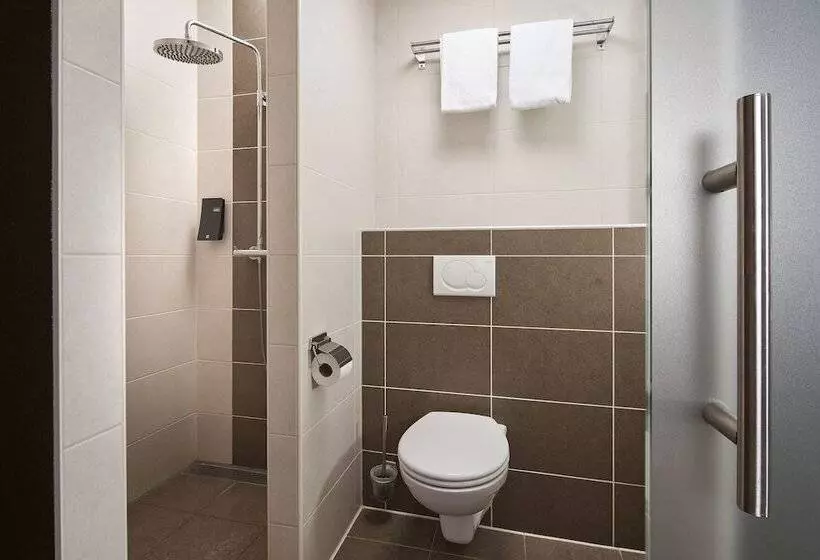 בית מלון כפרי La Reine