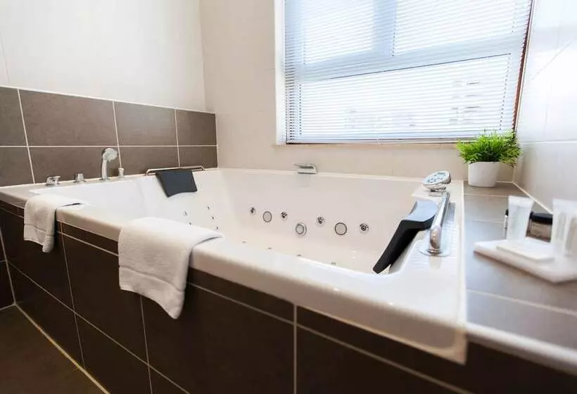 בית מלון כפרי La Reine