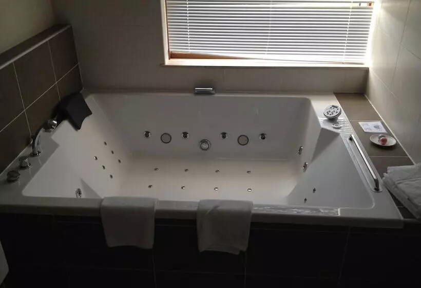 בית מלון כפרי La Reine