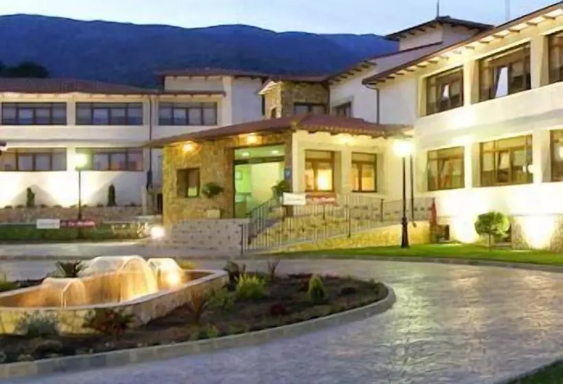 فندق Mirador De La Portilla