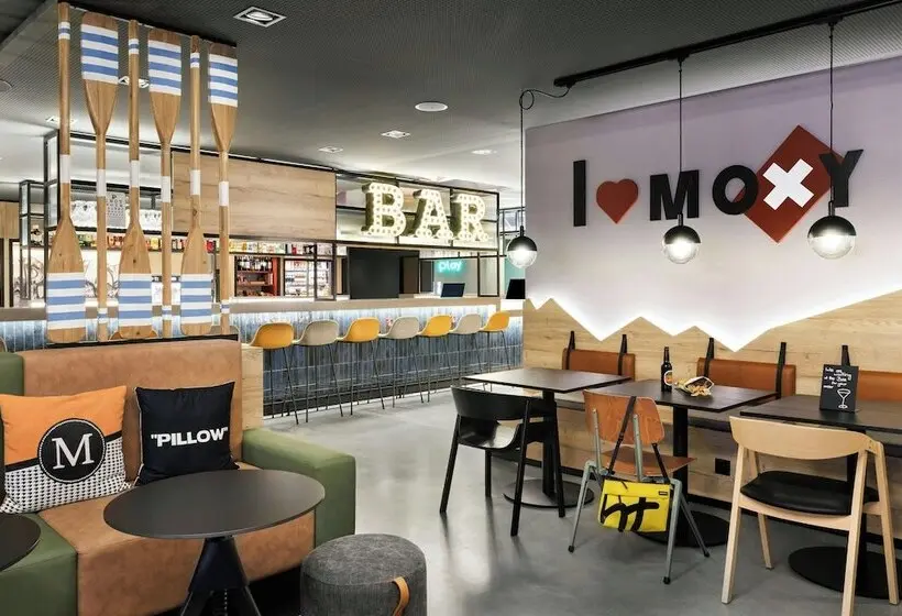 هتل Moxy Zurich